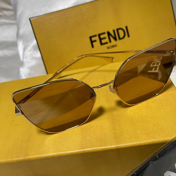 FENDI 61mm Cat Eye Sunglasses Gold Light - Picture 2 of 8